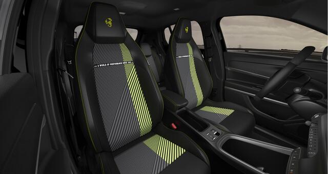 Fiat Abarth 600e Turismo 54 kWh | 240 pk |