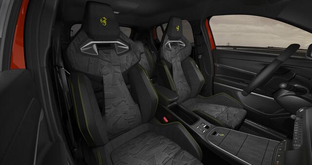 Fiat Abarth 600e Competizione 54 kWh | Te Bestellen | 280 PK | Torsen Sperdifferentieel | Sabelt Kuipstoelen |