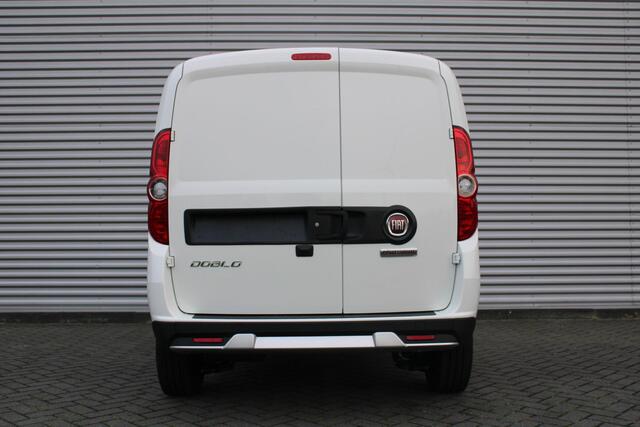 Fiat DOBLO Cargo 1.6 MJ L1H1 S Trekking | Airco | Cruise | DAB | Bluetooth | Camera | 3 zits |