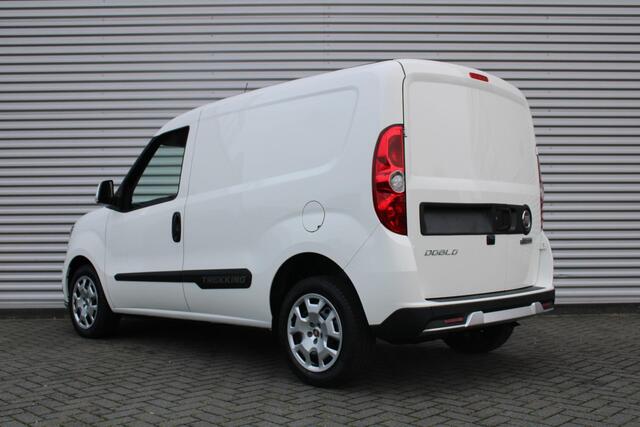 Fiat DOBLO Cargo 1.6 MJ L1H1 S Trekking | Airco | Cruise | DAB | Bluetooth | Camera | 3 zits |
