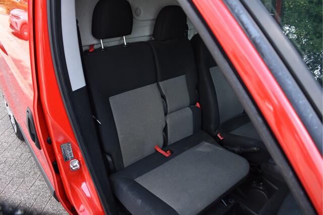 Fiat DOBLO Cargo 1.6 MJ L2H1 Maxi 3-persoons | NAVI | CRUISE CONTR | AIRCO | DAB | DAKDRAGERS | SCHUIFDEUR RECHTS
