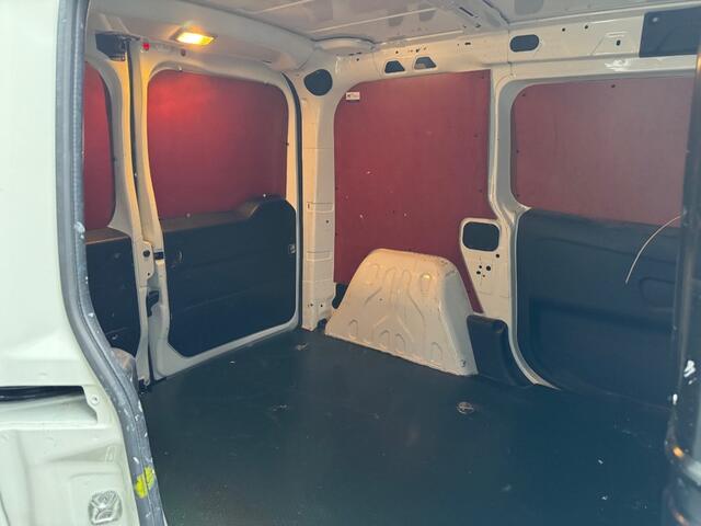 Fiat DOBLO 1.3MJ Airco, schuifdeur, dakdragers, USB, TOPSTAAT CARGO