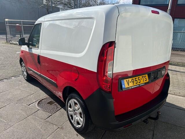 Fiat DOBLO Cargo 1.3 MJ L1H1 SX AIRCO I NAVI I TREKHAAK I ELECTRISCHE RAMEN EN SPIEGELS