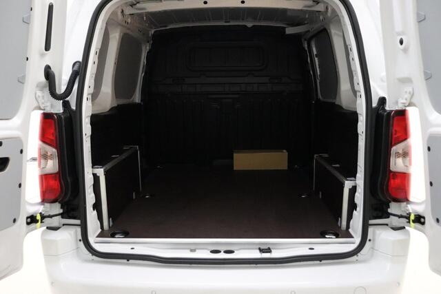 Fiat DOBLO 1.5 BlueHDi 100 S&S L1 1000kg | Climate control | Keyless | Stoel & Stuurverwarming | Cruise control | Parkeersensoren | Navigatie via Carplay | Nieuw