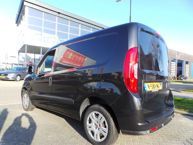 Fiat DOBLO Cargo 1.3 MJ L1H1 SX Airco,Cruise,Navigatie,Pdc,Schuifdeur