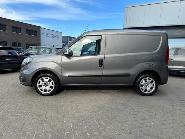 Fiat DOBLO Doblo Cargo 1.4i Navigatie Trekhaak schuifdeur
