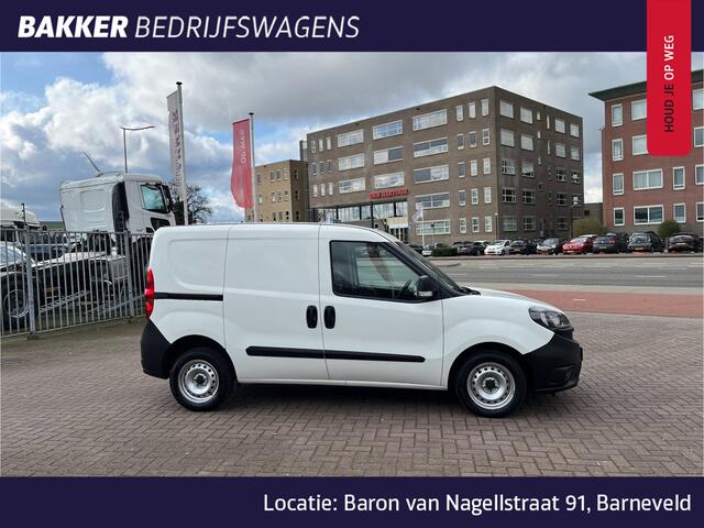 Fiat DOBLO Cargo 1.6 MJ 105 pk - L1H1 Betimmering