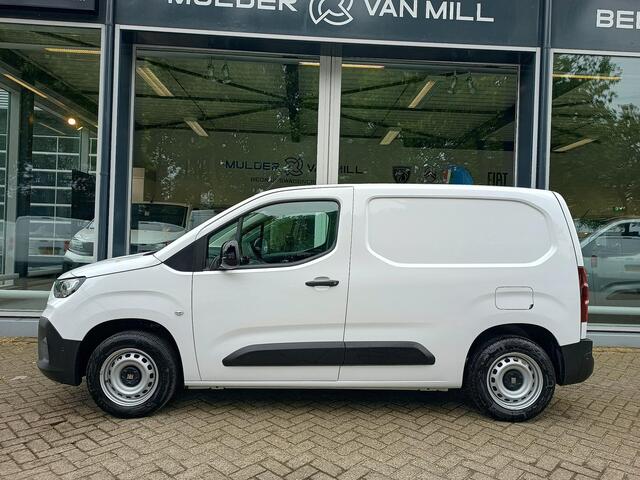 Fiat DOBLO L1 1.5 BlueHDI 100pk | GEEN BPM | 3-zits | Houten afwerking laadruimte | NAVI | Multimedia | Apple Carplay | Android Auto | DAB+ | Achteruitrijcamera | Dode hoek detectie | Parkeersensoren voor- en achter | Licht- en regensensor | Bestuurdersstoel comfort