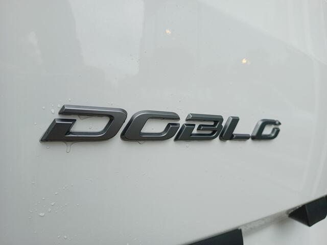 Fiat DOBLO L1 1.5 BlueHDI 100pk | GEEN BPM | 3-zits | Houten afwerking laadruimte | NAVI | Multimedia | Apple Carplay | Android Auto | DAB+ | Achteruitrijcamera | Dode hoek detectie | Parkeersensoren voor- en achter | Licht- en regensensor | Bestuurdersstoel comfort