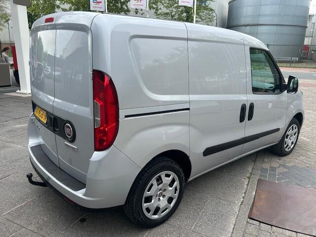 Fiat DOBLO Cargo 1.4 Fire L1H1 SX AIRCO I ELEKTRISCHE RAMEN & SPIEGELS I MULTIMEDIA I TREKHAAK I LAGE KM's