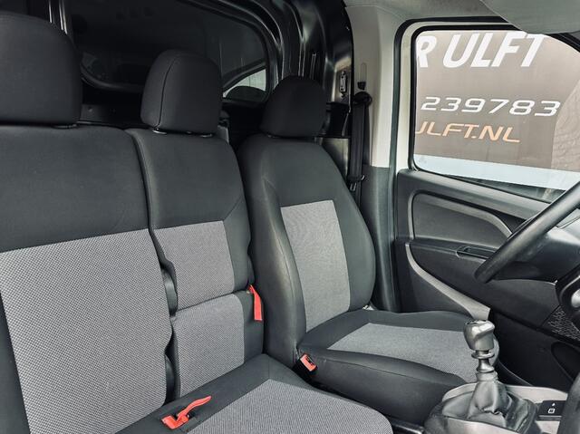 Fiat DOBLO Cargo 1.4 L2H1 MAXI / AIRCO / NAVI / MARGE / 3 PERS ...