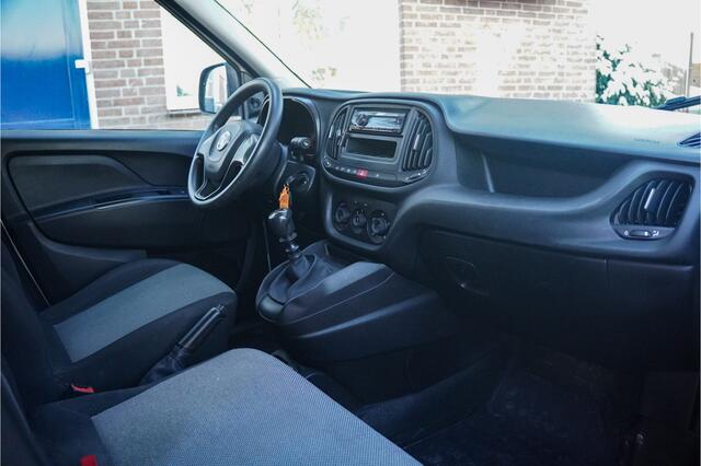 Fiat DOBLO Cargo 1.4 Benzine L1, AIRCO, TREKHAAK, BTW-VRIJ / MARGE
