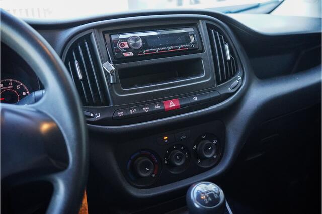 Fiat DOBLO Cargo 1.4 Benzine L1, AIRCO, TREKHAAK, BTW-VRIJ / MARGE