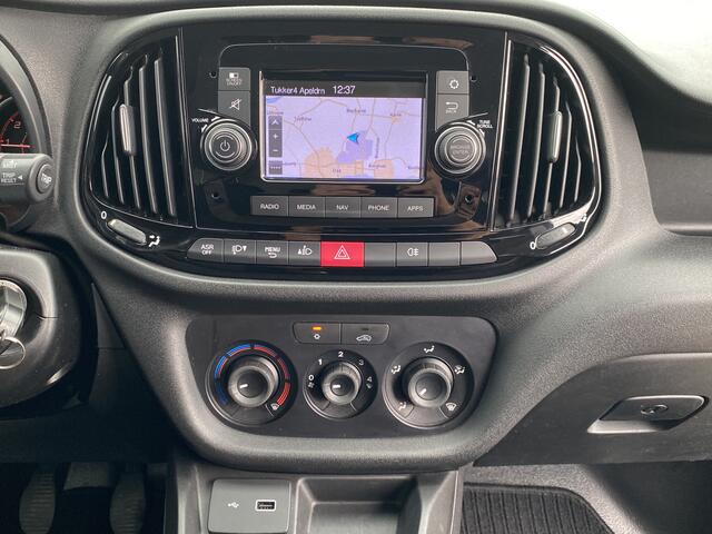 Fiat DOBLO Cargo 1.6 MJ EURO 6 L1H1 ECO JET, 6-BAK, 3-PEROONS, AIRCO, SCHUIFDEUR RECHTS, CRUISE CONTROL, PARKEERSENSOREN, NAVIGATIE-BLUETOOTH-RADIO-USB, ELEK-RAMEN, CENT-VERGRENDELING, KAST INRICHTING