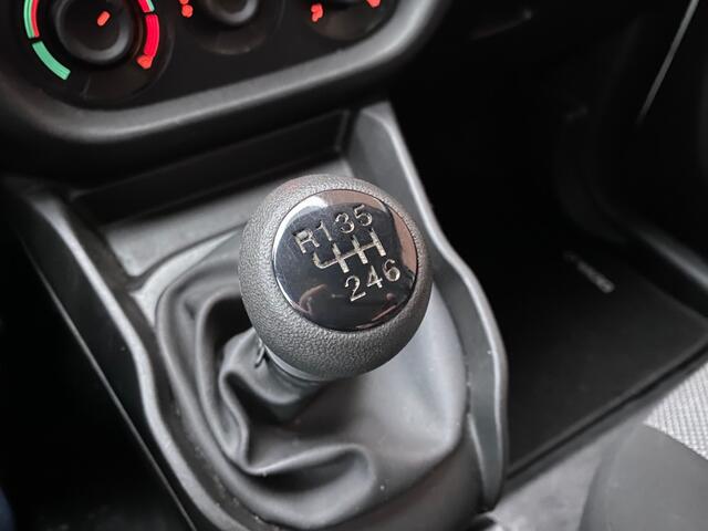 Fiat DOBLO Cargo 1.6 MJ L1H1 105PK AIRCO 6-VERSNELLINGEN ACHTERDEUREN