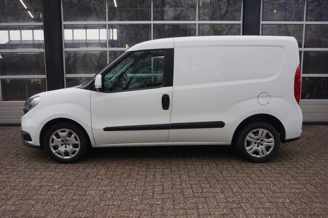 Fiat DOBLO Cargo 1.6 MJ L1H1 Pro Edition
