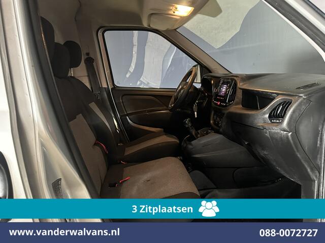 Fiat DOBLO Cargo 1.6 MJ 105pk L2H1 Euro6 Airco | 3-Zits | Navigatie | Trekhaak | Dakdragers Cruisecontrol, Parkeersensoren, Bijrijdersbank