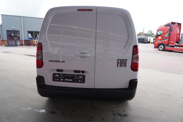 Fiat DOBLO BlueHDi 130PK S&S L2 1000kg 3 Zits nr.V059 | Airco | Cruise | Camera | Apple CP+Android auto