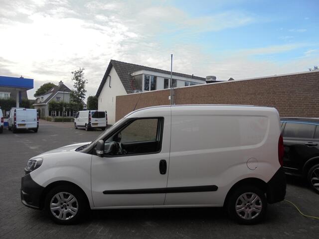 Fiat DOBLO Cargo 1.6 D||Euro6||Airco||Navi||Cruise||PDC||L1-H1||