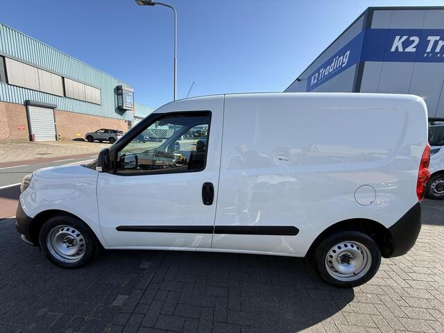 Fiat DOBLO Cargo 1.6 MJ L1H1 S Basis
