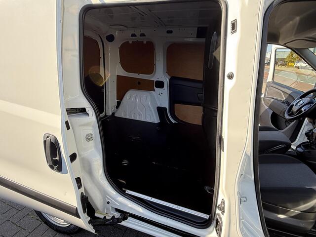 Fiat DOBLO Cargo 1.6 MJ L1H1 S Basis