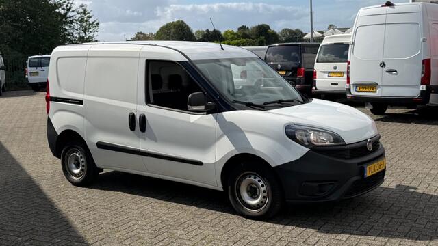 Fiat DOBLO 1.6 MJ 77KW 105PK EURO 6 3 ZITS BIJRIJDERSBANK/ AIRCO/ CRUISE CONTROL/ ORIGINEEL AUDIO/ 100% DEALERONDERHOUDEN