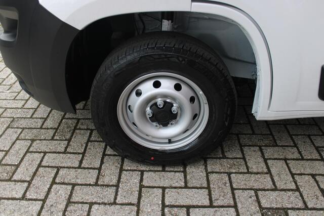 Fiat DUCATO 33 2.2 MultiJet 140PK L3H2 | ACHTERUITRIJ CAMERA | APPLE CARPLAY/ANDROID AUTO | 3-ZITS | CRUISE CONTROL | CLIMATE CONTROL | DAB+ RADIO | NIEUWE BUS! |