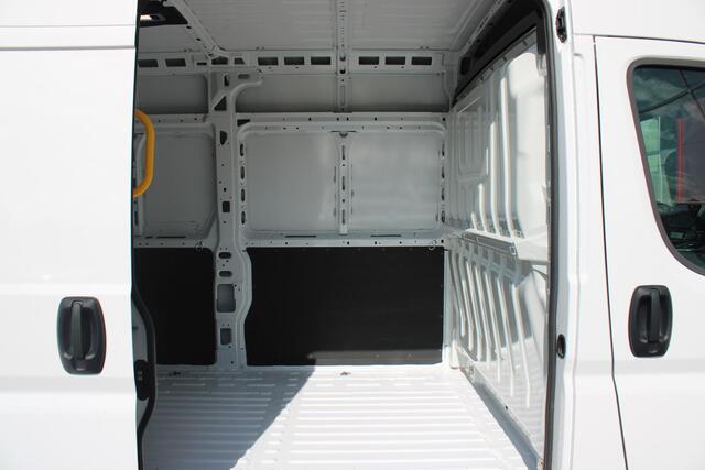 Fiat DUCATO 33 2.2 MultiJet 140PK L3H2 | ACHTERUITRIJ CAMERA | APPLE CARPLAY/ANDROID AUTO | 3-ZITS | CRUISE CONTROL | CLIMATE CONTROL | DAB+ RADIO | NIEUWE BUS! |