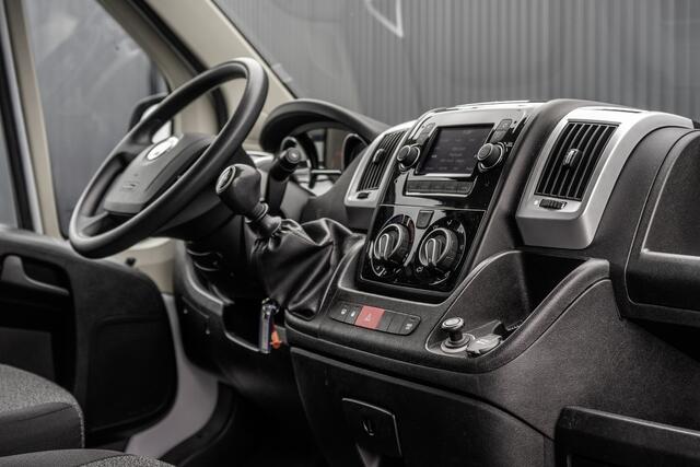 Fiat DUCATO **2.3 MultiJet | Bakwagen met Laadklep | Euro 6 | 141 PK | Cruise | Camera | A/C | Navigatie**