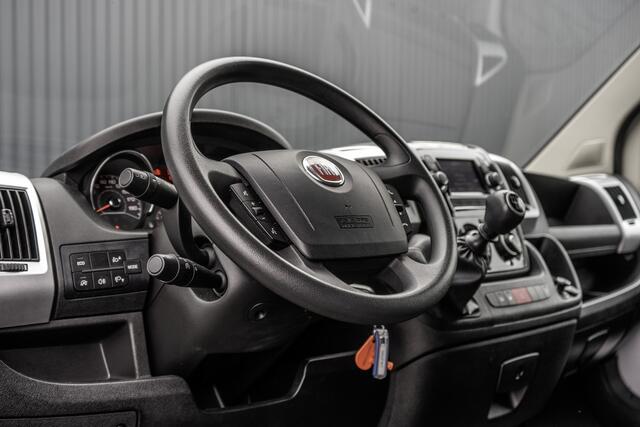 Fiat DUCATO **2.3 MultiJet | Bakwagen met Laadklep | Euro 6 | 141 PK | Cruise | Camera | A/C | Navigatie**