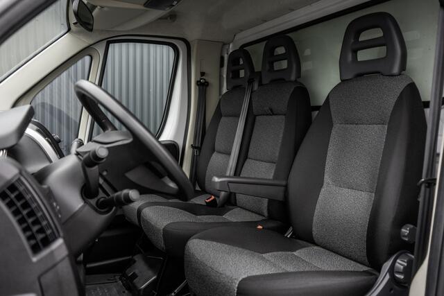 Fiat DUCATO **2.3 MultiJet | Bakwagen met Laadklep | Euro 6 | 141 PK | Cruise | Camera | A/C | Navigatie**