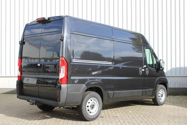 Fiat DUCATO 2.2 MultiJet 140 PK S&S L2H2 3.3t | 140 pk | Airco | Zijschuifdeur links | Trekhaak | Techno pakket | Worksite light |