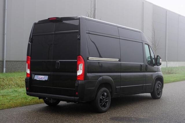 Fiat DUCATO 35 2.3 MultiJet L2H2 140 pk |BPM voordeel |Camera |Cruise |Navi |Climate control |Trekhaak |Parkeersensoren |1e eigenaar |3500 KG |EURO6D |Topstaat |Mistlampen |Metallic