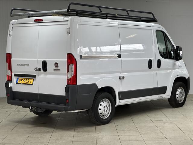 Fiat DUCATO 30 2.0 MultiJet L1H1/ 3-Zitplaatsen voor!/ Zij-Schuifdeur rechts/ Imperiaal/ Trekhaak/ Navi/ Clima/ Cruise/ Elek. pakket/ Bluetooth/ Armsteun/ Multi. LEDER. Stuur.