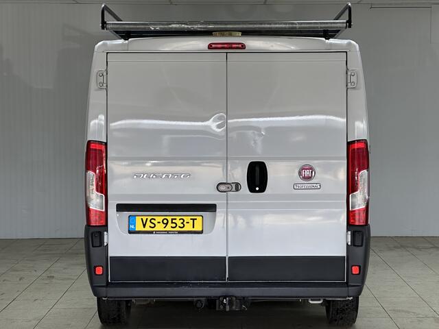 Fiat DUCATO 30 2.0 MultiJet L1H1/ 3-Zitplaatsen voor!/ Zij-Schuifdeur rechts/ Imperiaal/ Trekhaak/ Navi/ Clima/ Cruise/ Elek. pakket/ Bluetooth/ Armsteun/ Multi. LEDER. Stuur.