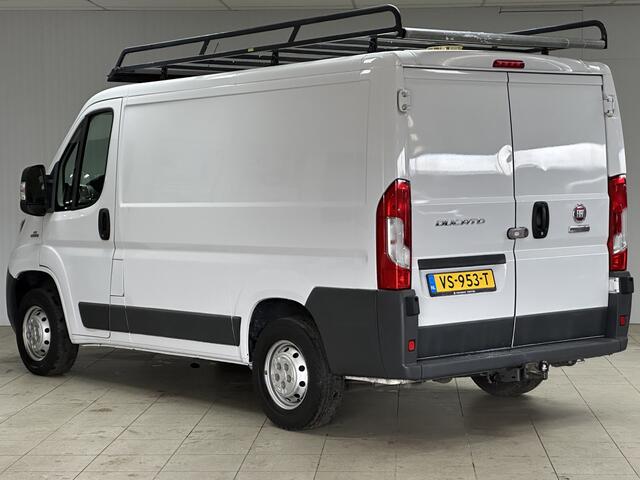 Fiat DUCATO 30 2.0 MultiJet L1H1/ 3-Zitplaatsen voor!/ Zij-Schuifdeur rechts/ Imperiaal/ Trekhaak/ Navi/ Clima/ Cruise/ Elek. pakket/ Bluetooth/ Armsteun/ Multi. LEDER. Stuur.