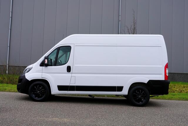 Fiat DUCATO 35 2.3 MultiJet L2H2 Automaat 9-traps |160 pk |1e eigenaar |Topstaat |BPM voordeel |EURO6 |Climate control |Cruise |Navi |Camera |Bluetooth media telefonie |3500 KG |Camperbasis