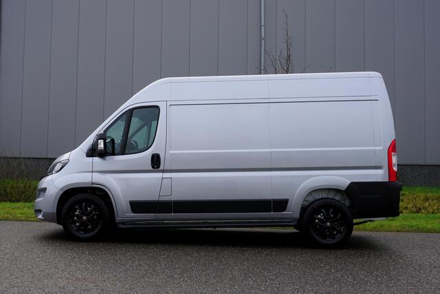 Fiat DUCATO 35 2.2 MultiJet L2H2 180 pk |Automaat |Adaptieve Cruise Control |Full-LED koplampen |Camera |Navi |Climate |Carplay |Android auto |Bumpers in kleur |Metallic |Digitaal dashboard |Maxi