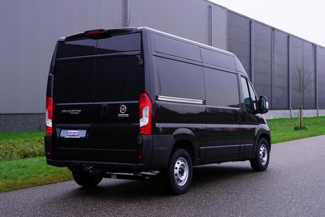 Fiat DUCATO 35H HD 2.2 MultiJet L2H2 Heavy |Trekhaak |3000 KG trekgewicht |Parkeersensoren |Carplay |Camera |Climate control |Cruise |Nieuwe type |3500 KG mtm |EURO6 |Dode hoek detectie