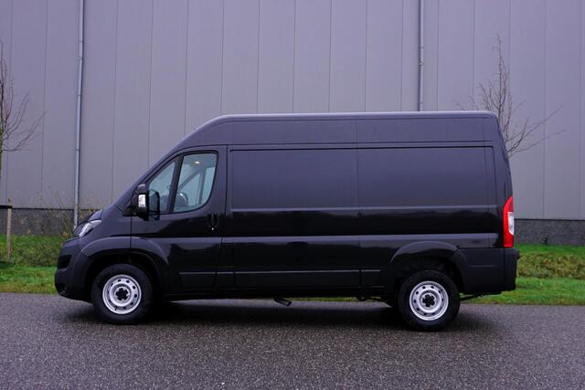 Fiat DUCATO 35H HD 2.2 MultiJet L2H2 Heavy |Trekhaak |3000 KG trekgewicht |Parkeersensoren |Carplay |Camera |Climate control |Cruise |Nieuwe type |3500 KG mtm |EURO6 |Dode hoek detectie