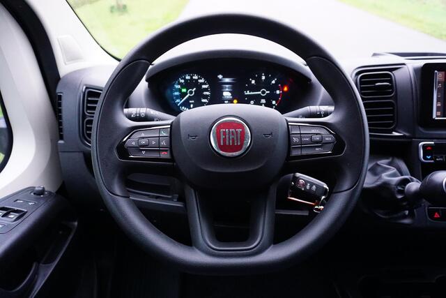 Fiat DUCATO 35H HD 2.2 MultiJet L2H2 Heavy |Trekhaak |3000 KG trekgewicht |Parkeersensoren |Carplay |Camera |Climate control |Cruise |Nieuwe type |3500 KG mtm |EURO6 |Dode hoek detectie