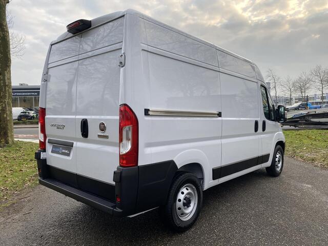 Fiat DUCATO GB L2H2 2.2D MultiJet 140pk 3.5T | GEEN BPM | Multimedia | Apple CarPlay / Android Auto | NAVI | Achteruitrijcamera | Parkeersensoren achter | Dode hoek detectie | Inklapbare buitenspiegels | Bestuurdersstoel comfort | Armsteun | Bank voorpassagiers | Air