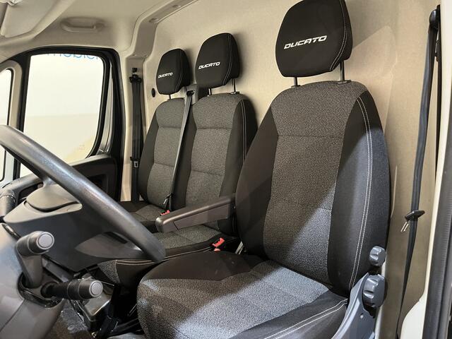 Fiat DUCATO 2.3 MultiJet L2H2 120 PK / Euro 6 / Airco / Camera / Cruise Control / Trekhaak / Navigatie / 3-Zits / 72.600 KM !!