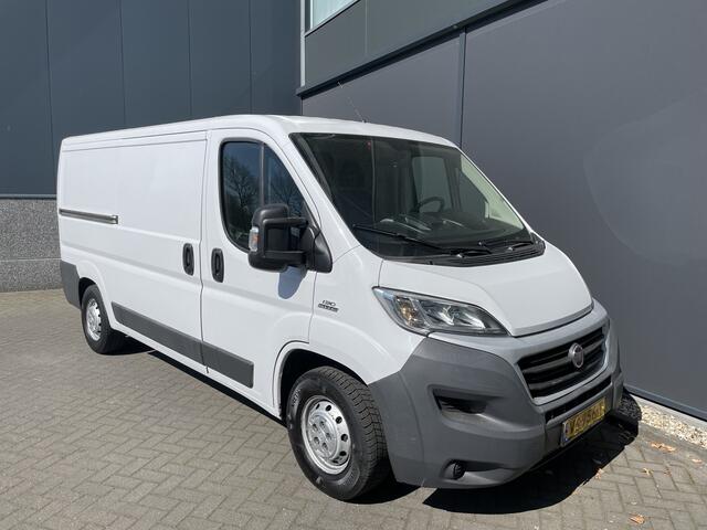 Fiat DUCATO 33 2.3 MultiJet L2H1 Airco - Trekhaak - Luchtvering - Bluetooth - Park. sensoren Achter - Lendesteun verstelb. - B.stoel IHV - Hill hold - 2 zitpl. RV - Zijschuifd. Rechts - Laadvloer - Tussenschot V - zijwand b