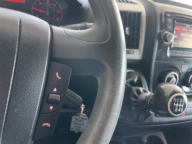 Fiat DUCATO 33 2.3 MultiJet L2H1 Airco - Trekhaak - Luchtvering - Bluetooth - Park. sensoren Achter - Lendesteun verstelb. - B.stoel IHV - Hill hold - 2 zitpl. RV - Zijschuifd. Rechts - Laadvloer - Tussenschot V - zijwand b