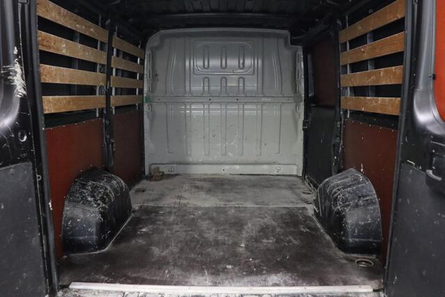 Fiat DUCATO 30 2.3 MultiJet L1H1 120 PK | Handgeschakeld | 3-zits | Camera | Trekhaak | Cruise Control | Licht metalen velgen | Radio | Climate Control | 1e eigenaar