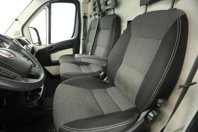 Fiat DUCATO 30 2.3 MultiJet L2H2 Automaat Airco Camera Cruise Navigatie 3 Persoons Elektrpakket Trekhaak