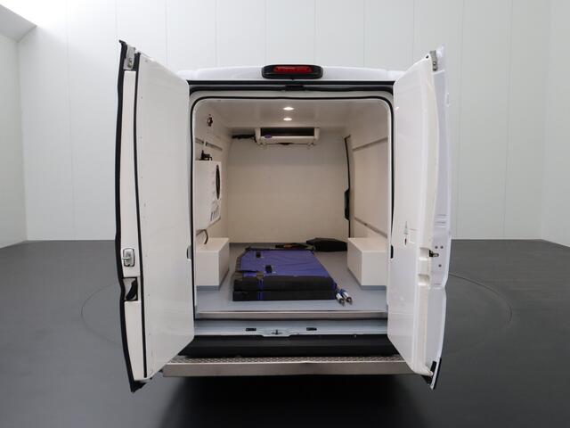Fiat DUCATO 2.3MultiJet 140PK L4H2 Koel/Vries auto | Navigatie | Camera | Airco | 3-Persoons
