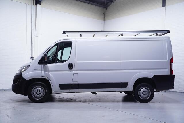 Fiat DUCATO 2.3 MultiJet 130 pk L2H1 Navi, Camera, Trekhaak Imperiaal, Laadruimte Pakket, PDC achter, 3-Zits