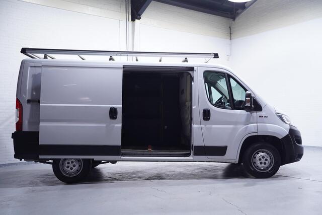 Fiat DUCATO 2.3 MultiJet 130 pk L2H1 Navi, Camera, Trekhaak Imperiaal, Laadruimte Pakket, PDC achter, 3-Zits